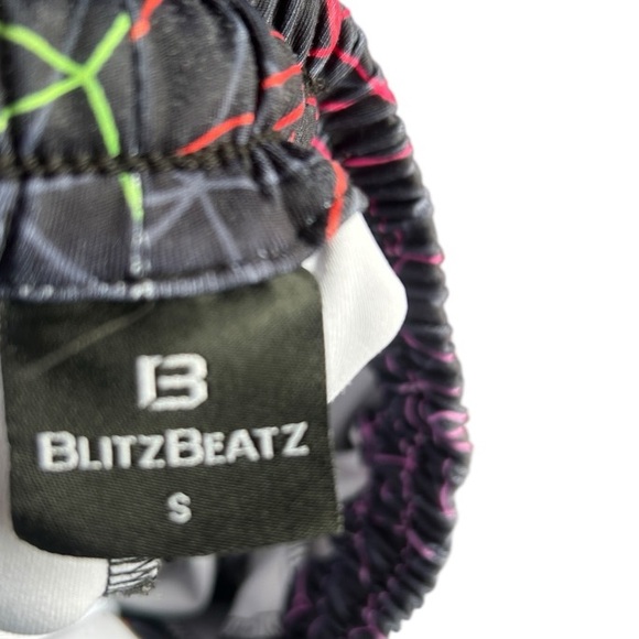 BlitzBeatz Prism (white lines) v4 shorts polyester spandex geometric print Sz S - Picture 7 of 8